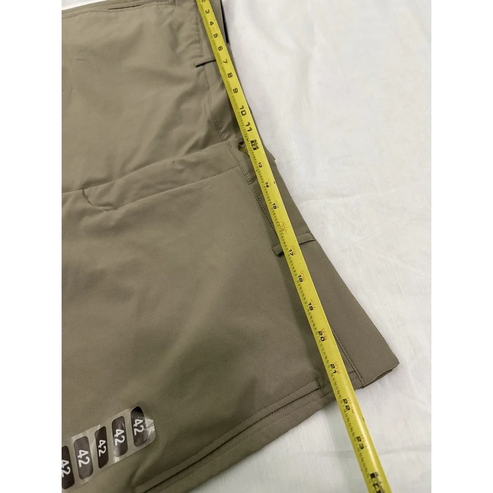 NWT Greg‎ Norman Men's Shorts Sz 42 Performance Stretch Waistband Khaki Bottoms - Picture 4 of 8